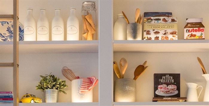 Organized kitchen shelves