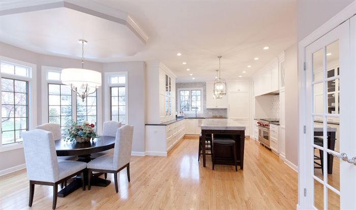 Updated open kitchen and breakfast nook