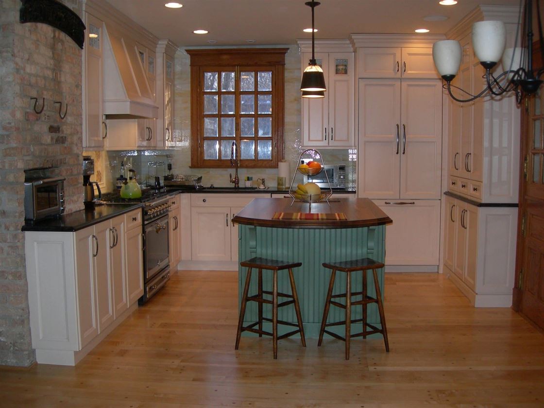 mixed materials kitchen with small island
